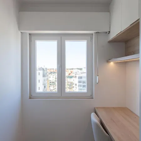 Flh Sea View Flat Apartmán *